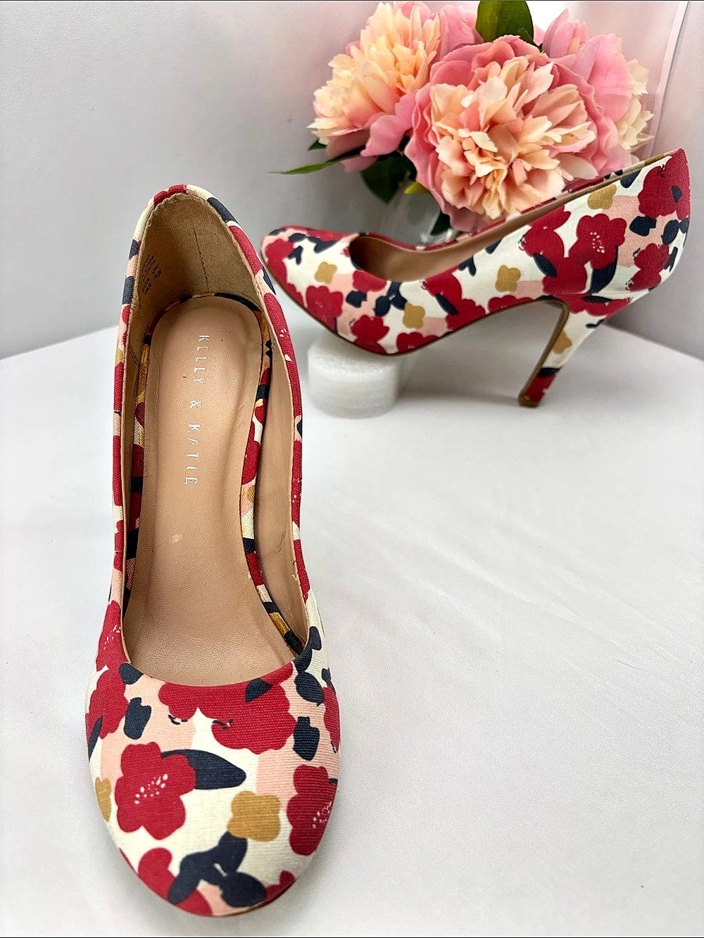 Kelly & Katie Coderno Womens 8 Pump Floral High Heels in Red & Cream #773